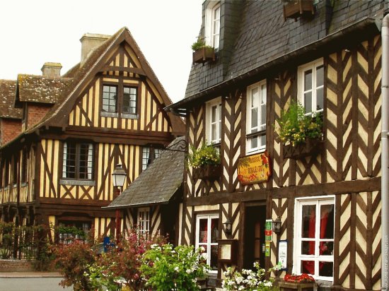 Dinan (Francia), ciudad medieval