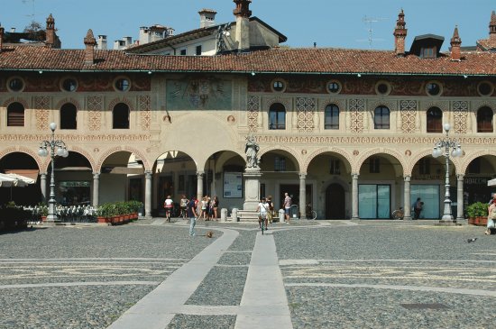 Vigevano piazza Ducale