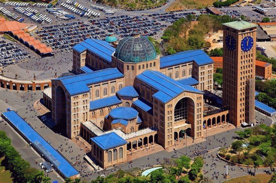 igreja  aparecida  brasil