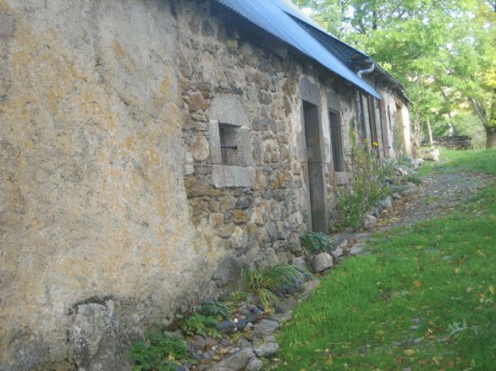 petite maison auvergnate