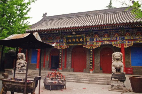 wolong temple