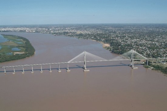 Puente Rosario-Victoria. Argentina