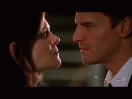 BONES B B 1X01