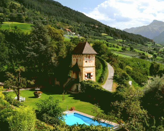 house_swimming_pool_mountain_