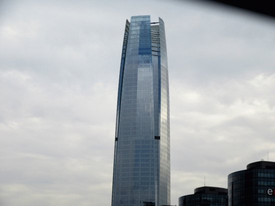 La torre mÃ¡s alta de LatinoamÃ©rica, Santiago de Chile.