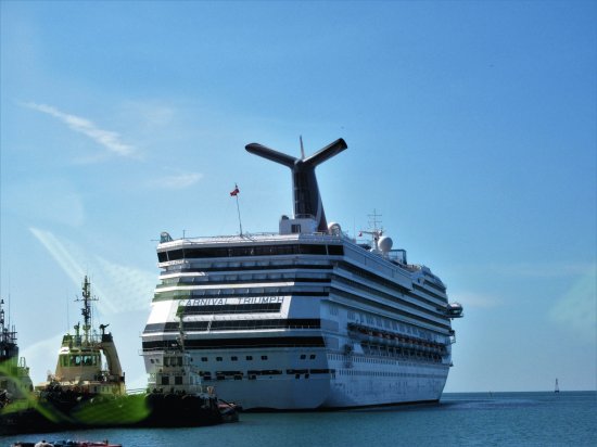 Crucero en Puerto Progreso, MÃ©xico.