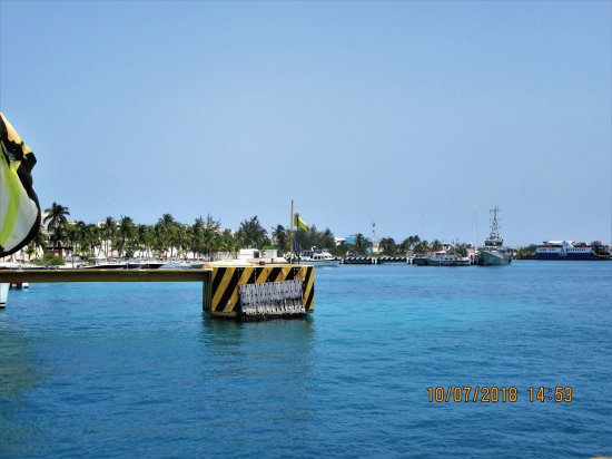 Muelle en Isla Mujeres, Quintana Roo.