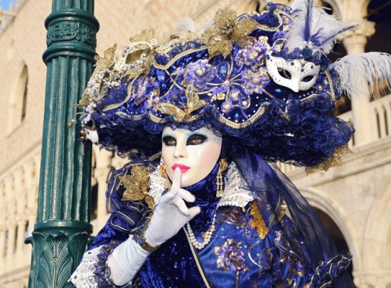 Carnival in Venice11