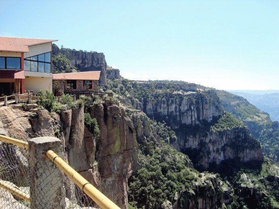 El Divisadero, Barrancas del Cobre. Chihuahua.