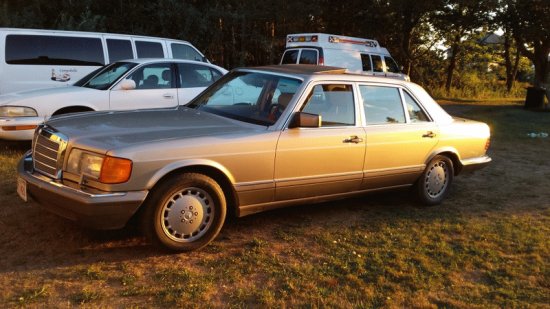 Mercedes 560SEL