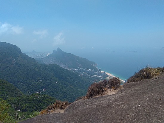 Morro Dois IrmÃ£os - ao longe