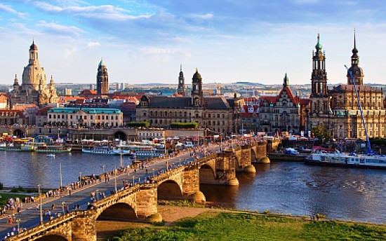 PUENTE DE AUGUSTO, DRESDE, ALEMANIA