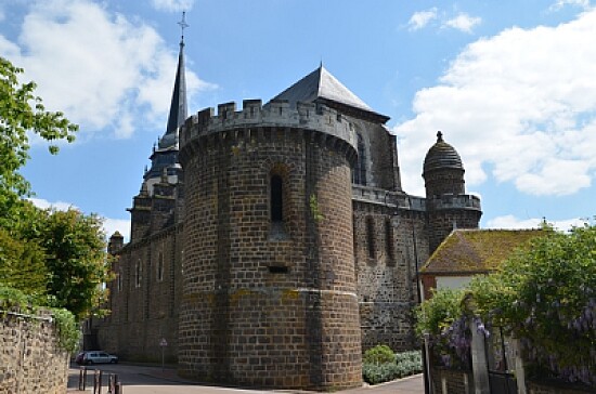 Eglise fortifiée de Toucy