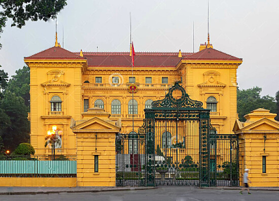 207.- PALACIO REAL