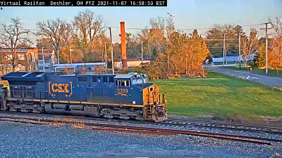 CSX-3309 southbound in the afternoon sunshine, Deshler,Ohio