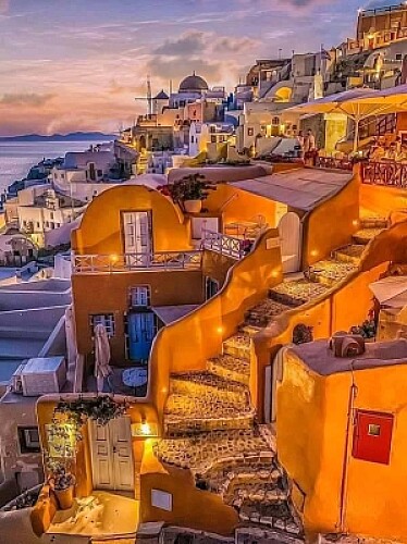 Oia-Santorini